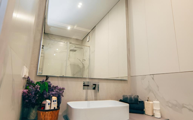 Апартаменты Savin House на Алексея Козина 2
