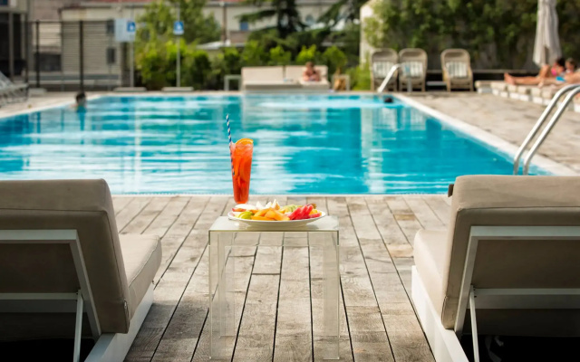 Отель Holiday Inn Тбилиси