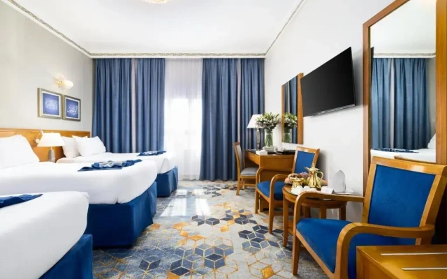 Отель Emaar Grand