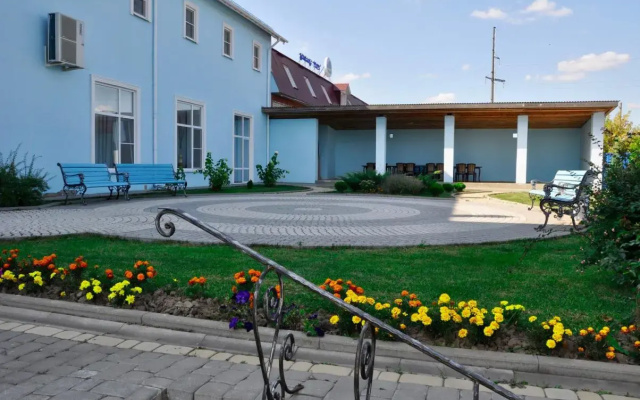 Отель Парус