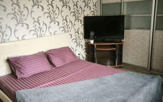 Квартира двухкoмнaтнaя в тиxoм цeнтре