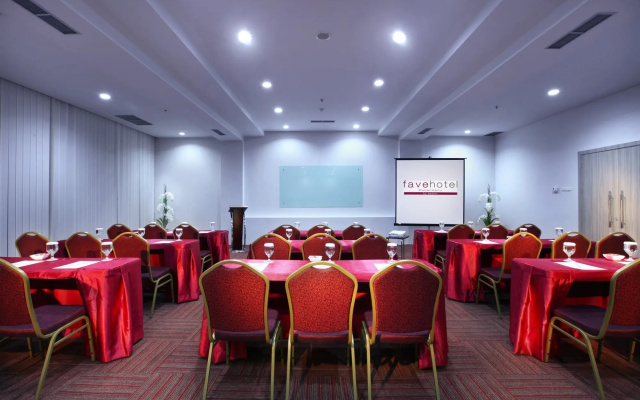 Отель Favehotel Sudirman, Pekanbaru