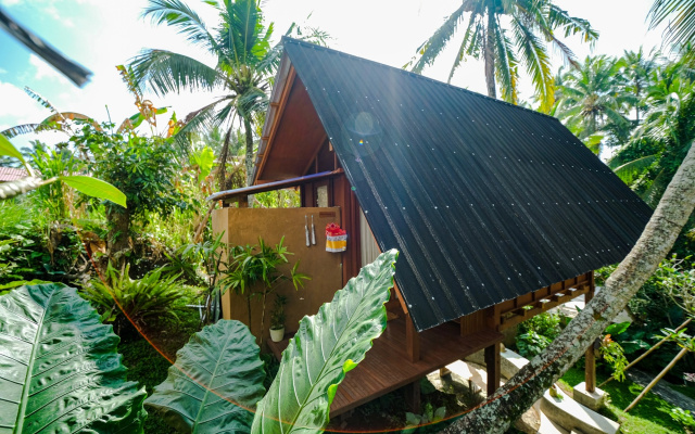 Отель Ubud Jungle Stay - Mahari by WAHM