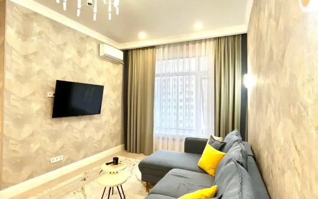 Апартаменты Уютная 2х комнатная квартира в Seven House