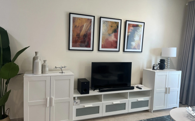Apartments Contemporary Fully Furnished in Dubai Marina