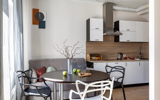 Квартира у клиники МЧС Piter Apartments (парковка, кондиционер)