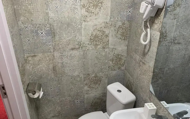Bathroom · Tbilisi — photo 24