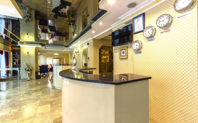 Lausos Palace Hotel