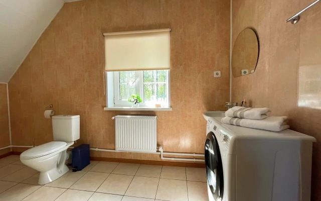Na Zhivom Ozere Guest House
