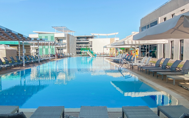 Отель Aurum Family Resort & Spa