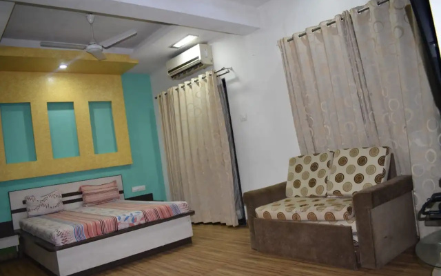 Отель Lonavala Holiday Homes