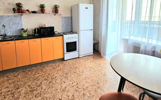 Квартира Домашний очаг у Эльвиры Акуловой на улице Артема 64