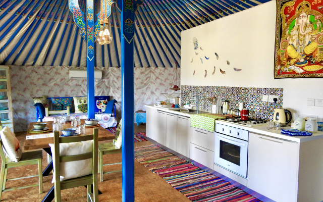 Глэмпинг Nirvana Yurts
