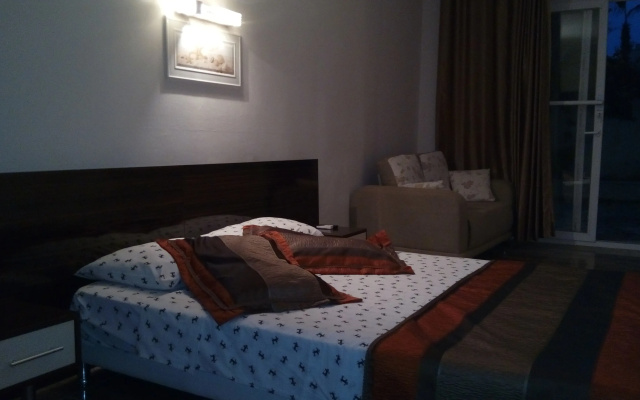 Lara Camlik Pansiyon Mini-Hotel