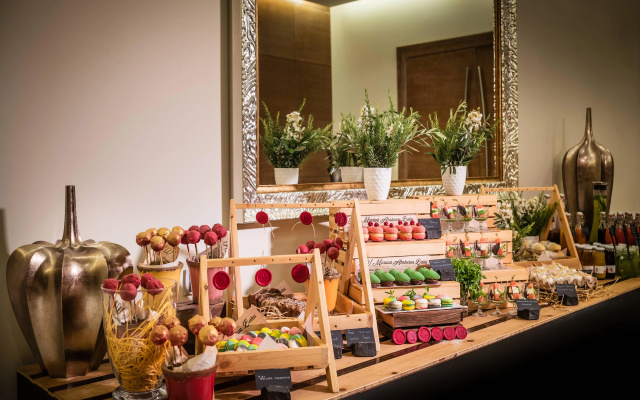 Отель JW Marriott Absheron Baku