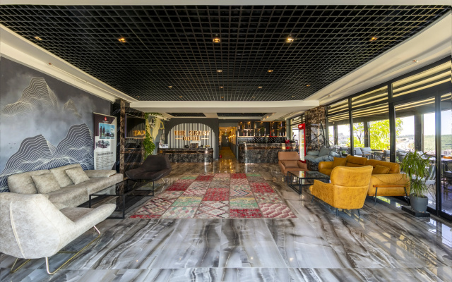 The Great Airport Hotel