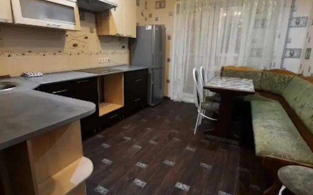 Квартира в Микрорайоне В-1 20