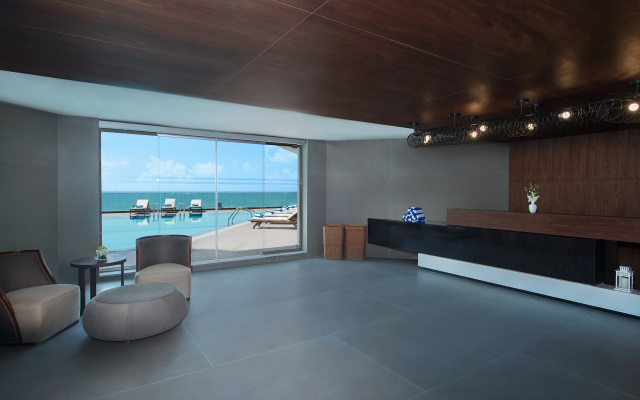 Отель Wyndham Garden Ajman Corniche