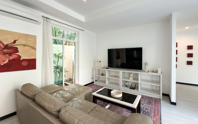 Вилла Nai Harn Family Pool 4 bdr