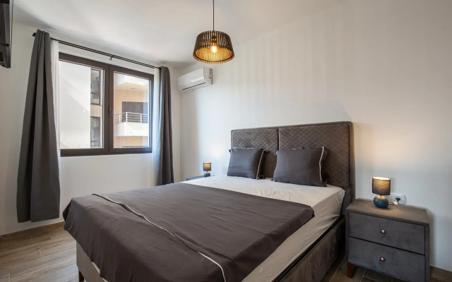 Апартаменты Contemporary Retreat in Bečići