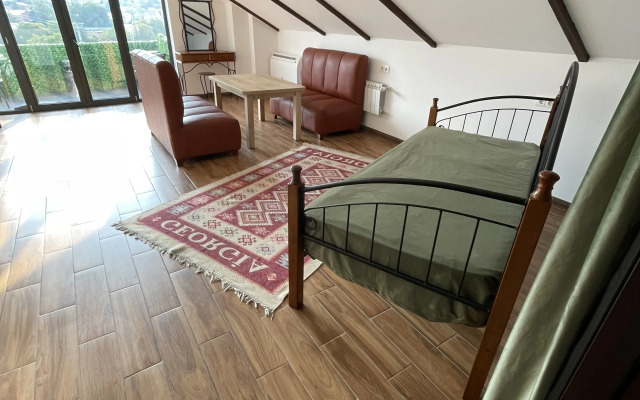 Guest rooms · Tbilisi — photo 28