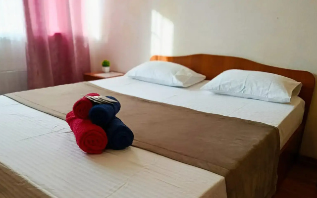 Апартаменты Квартира АлексХоум РП Свердловский Молодежная 1