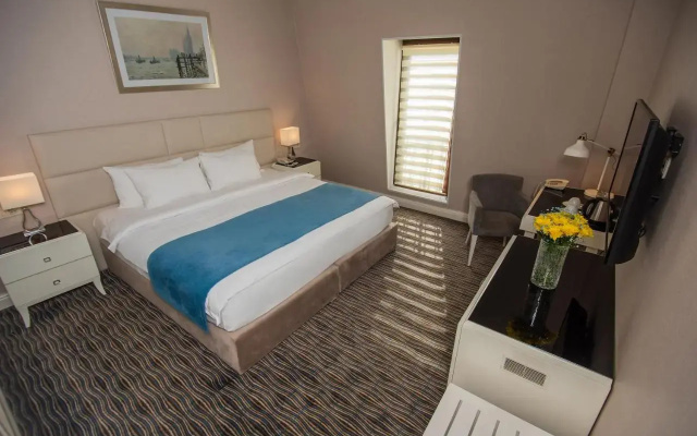 Guest rooms · Tbilisi — photo 17