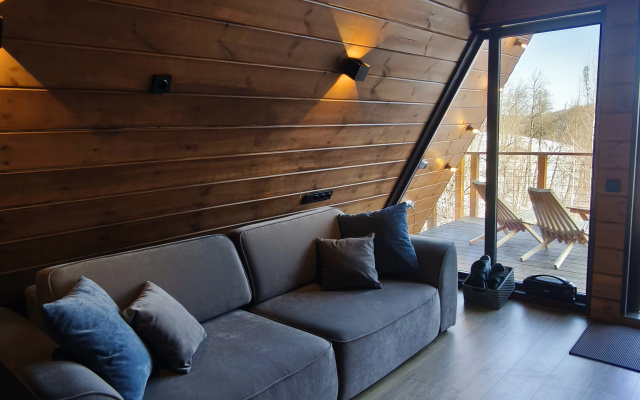 Частный дом Кpacныe Cкалы (Loft)