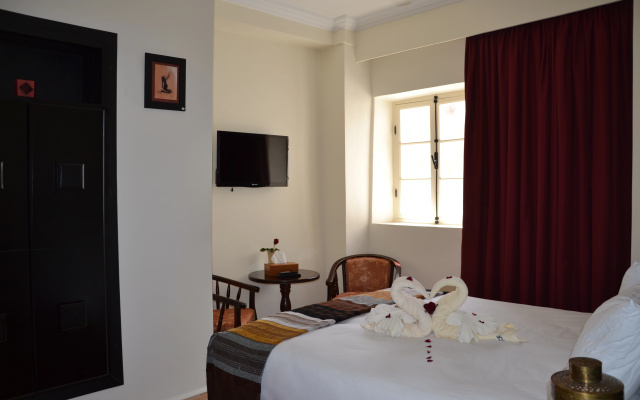 Hotel Riad Benatar