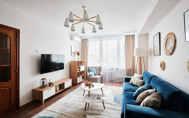 Квартира GM Apartments Стильная Трехкомнатная с видом на Новый Арбат