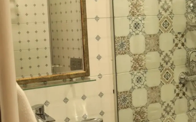 Bathroom · Tbilisi — photo 25