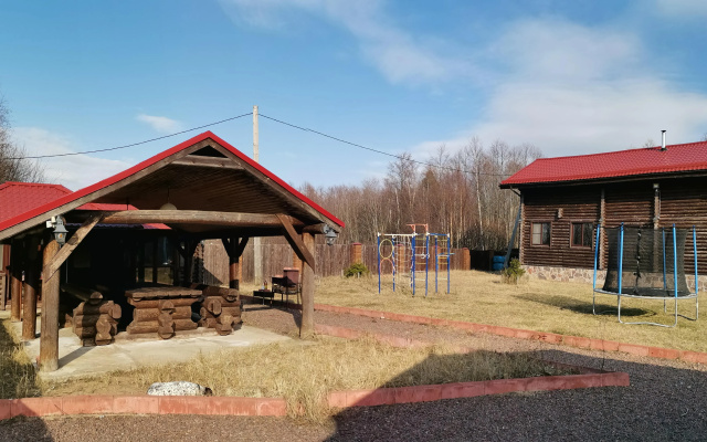 Дом с баней в Сторожно
