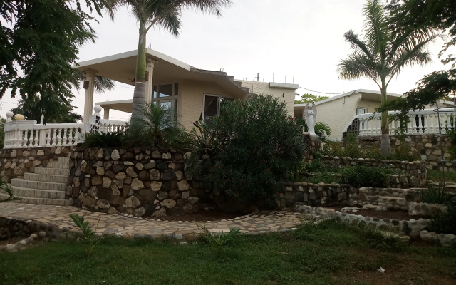 Отель Jardines del Paraiso