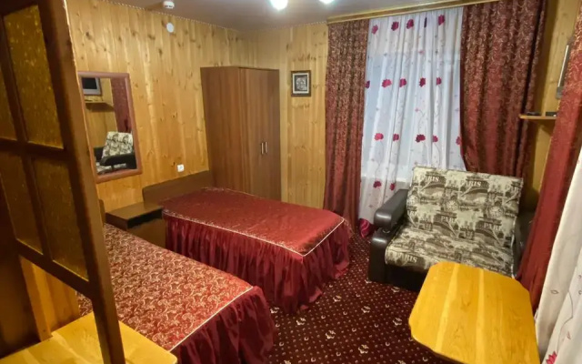 Отель Старый клён