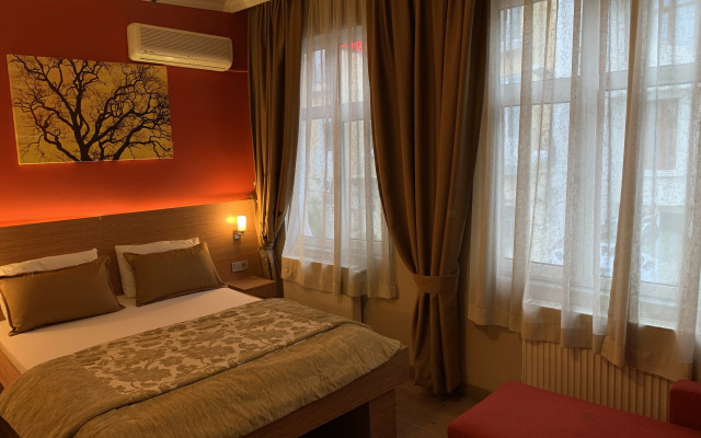 Antique Hostel 