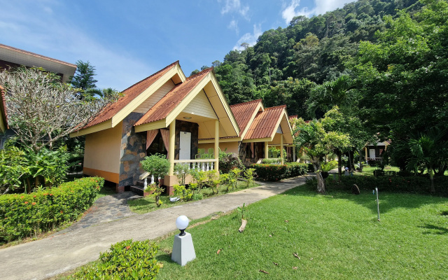 Курортный отель Rim Khao Resort