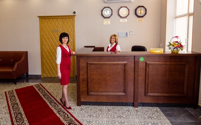 Отель Версаль