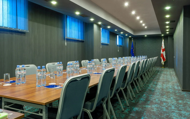 Business facilities · Tbilisi — photo 13