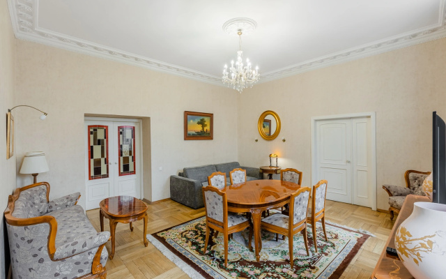 Апартаменты SpbStay Вознесенский 3/5