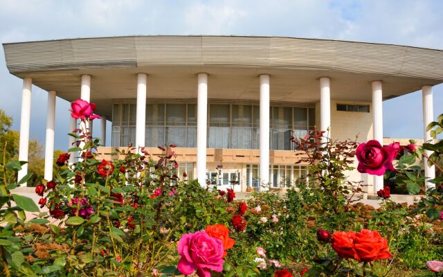 Гостиница Санаторий Чайка в Заозёрном отзывы, цены и фото номеров - забронировать гостиницу Санаторий Чайка онлайн Заозерное