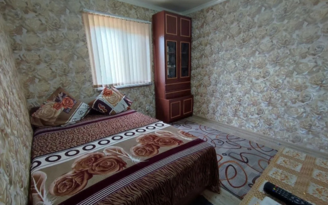 Частный дом в станице Должанская переулок Полевой