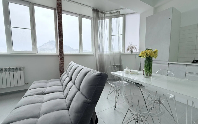 Апартаменты Sutki Rent с красивым видом на горы
