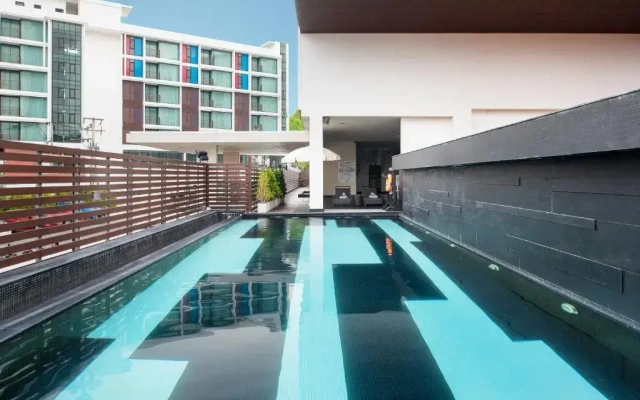 TSix5 Quarter Hotel