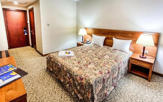 Отель Ирис