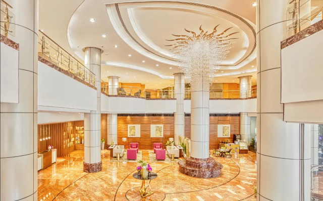 Отель Eastwood Richmonde Hotel
