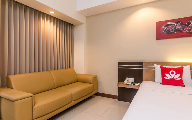 Отель ZEN Rooms Legian Dewi Sri