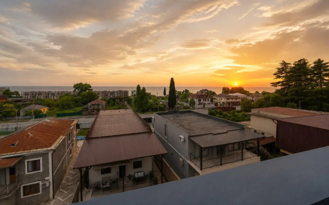 Отель Golden Rose Hotel