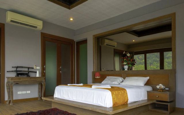 Ocean view Villa with Infinity Pool & King-bed	