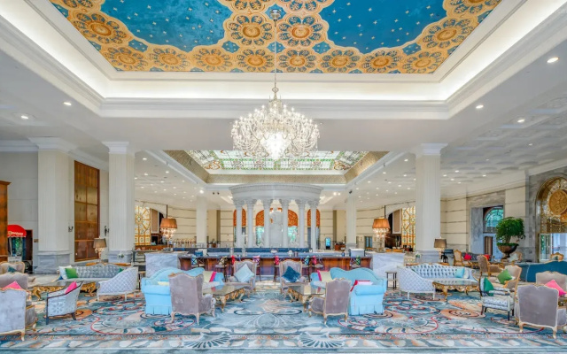 Отель Crowne Plaza Resort Sanya Bay