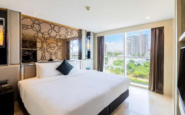 The Sanctuary Resort Pattaya, BW Signature Collection